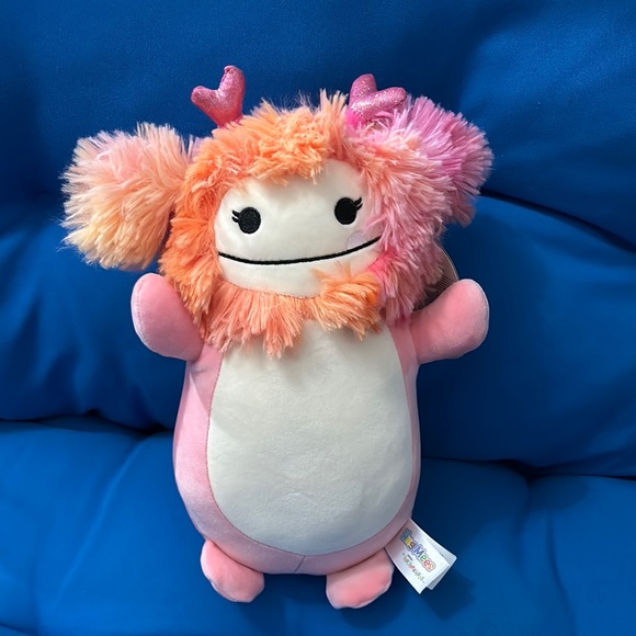 Squishmallows Other - Original SquishMallows Caparinne Size 10 “ Inch Valentines Day Hug Mees NWTS
